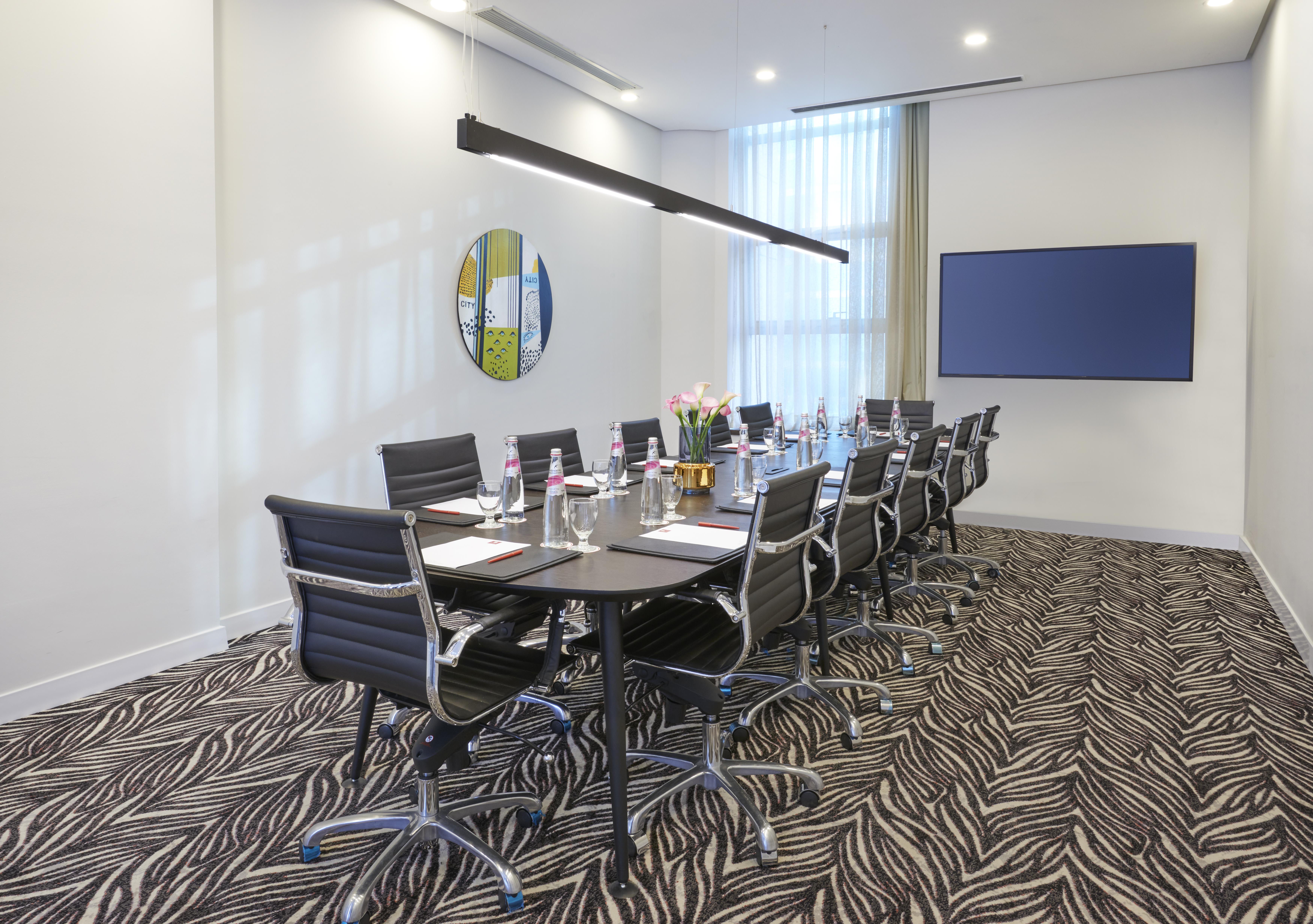 Leonardo City Tower Hotel Tel Aviv Giv'atayim Dış mekan fotoğraf Meeting room