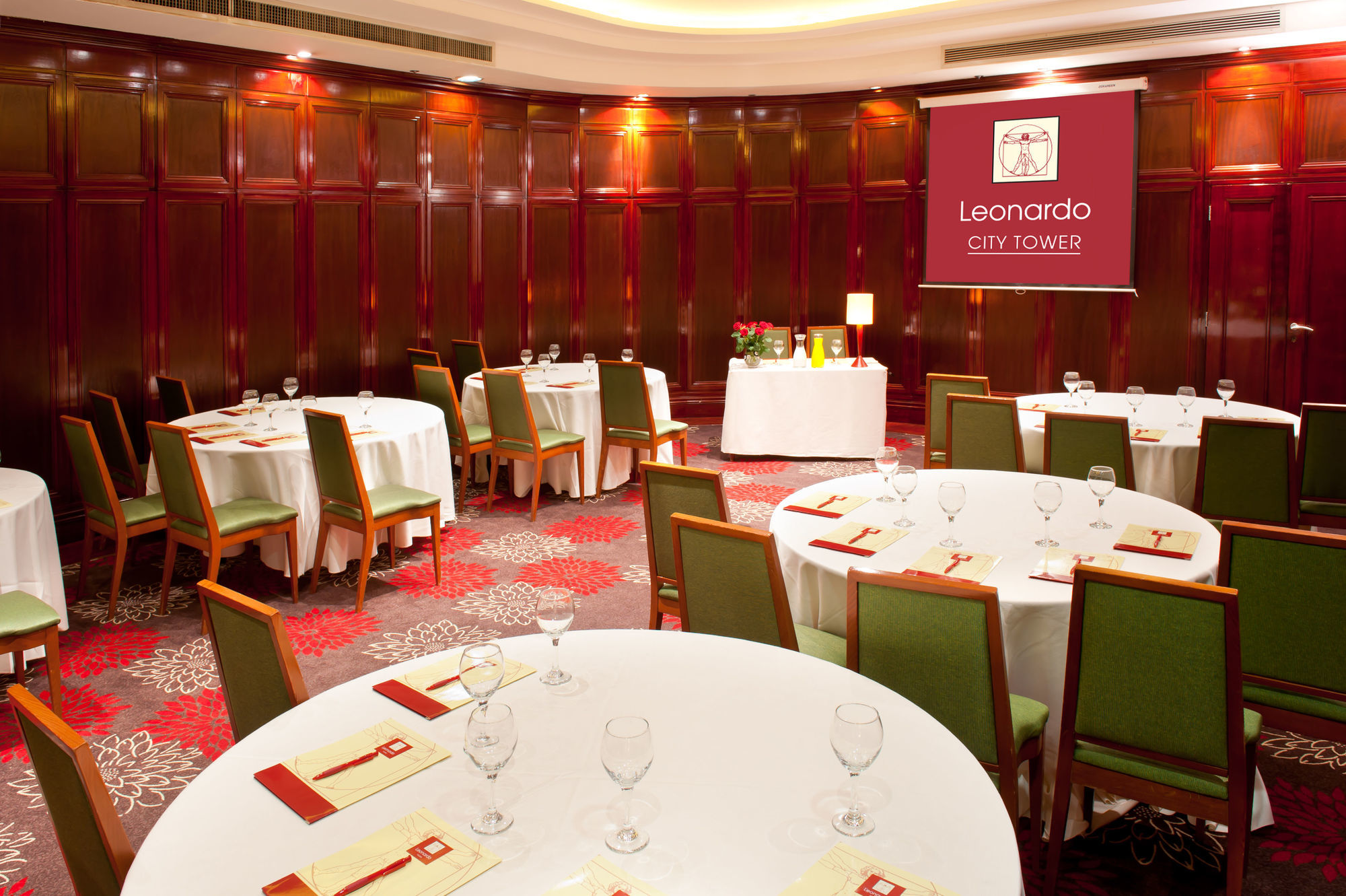 Leonardo City Tower Hotel Tel Aviv Giv'atayim Dış mekan fotoğraf The Leonardo City Towers meeting room