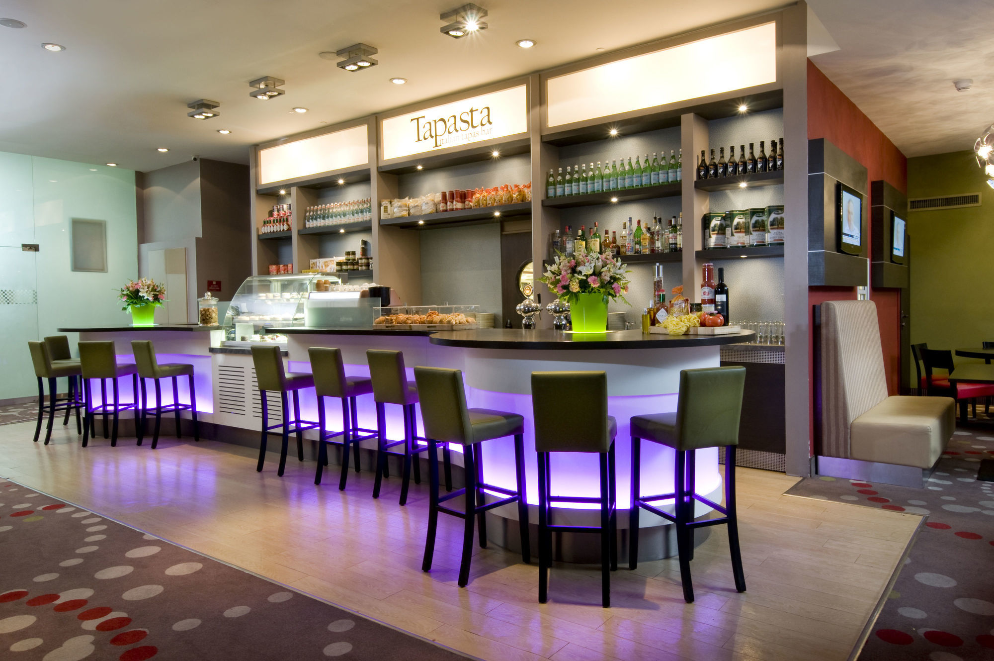 Leonardo City Tower Hotel Tel Aviv Giv'atayim Dış mekan fotoğraf Bar